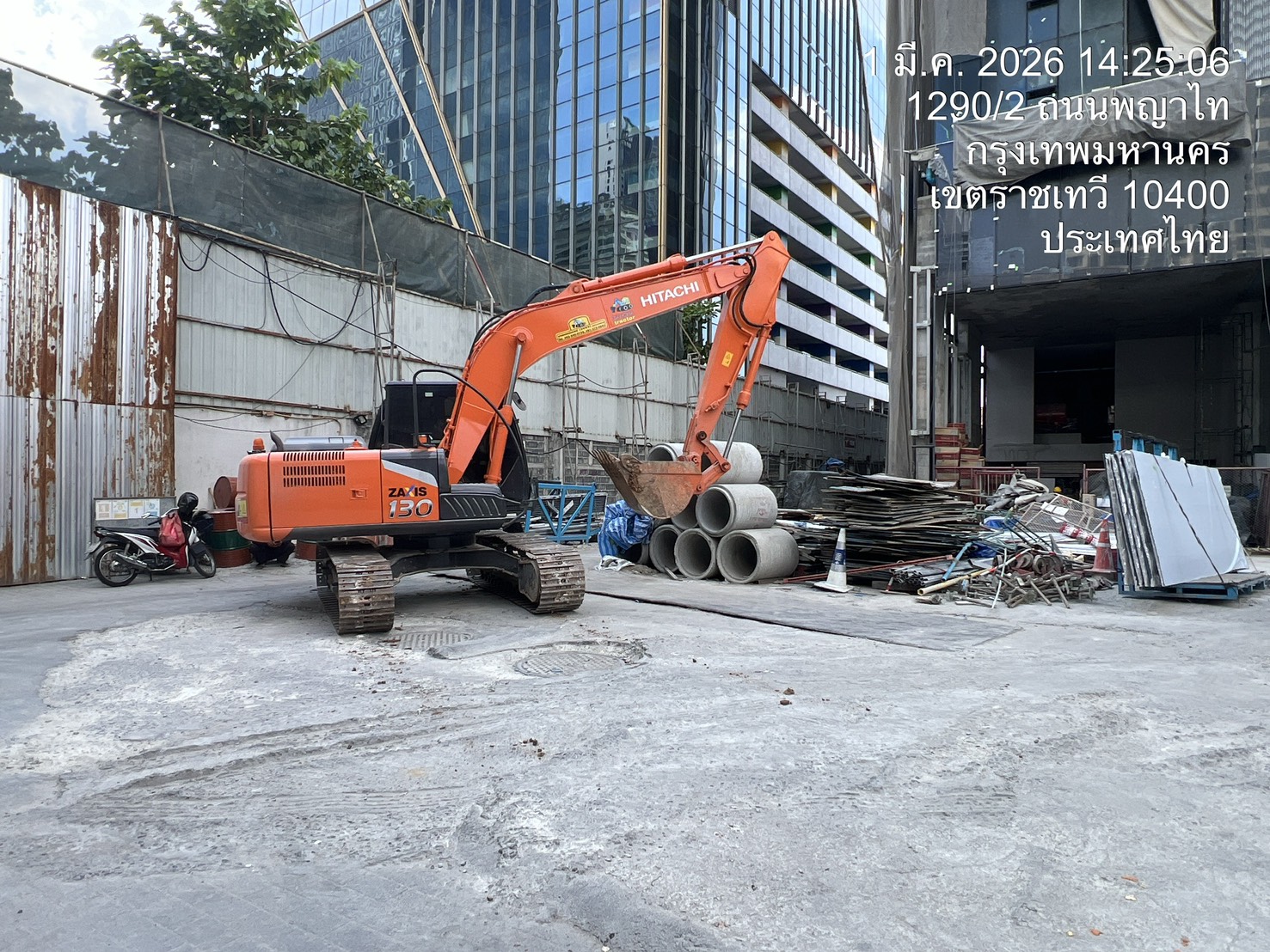 งานขุดวางท่อในเขตเมือง - บริษัท ส.พันล้าน การโยธาและขนส่ง จำกัด